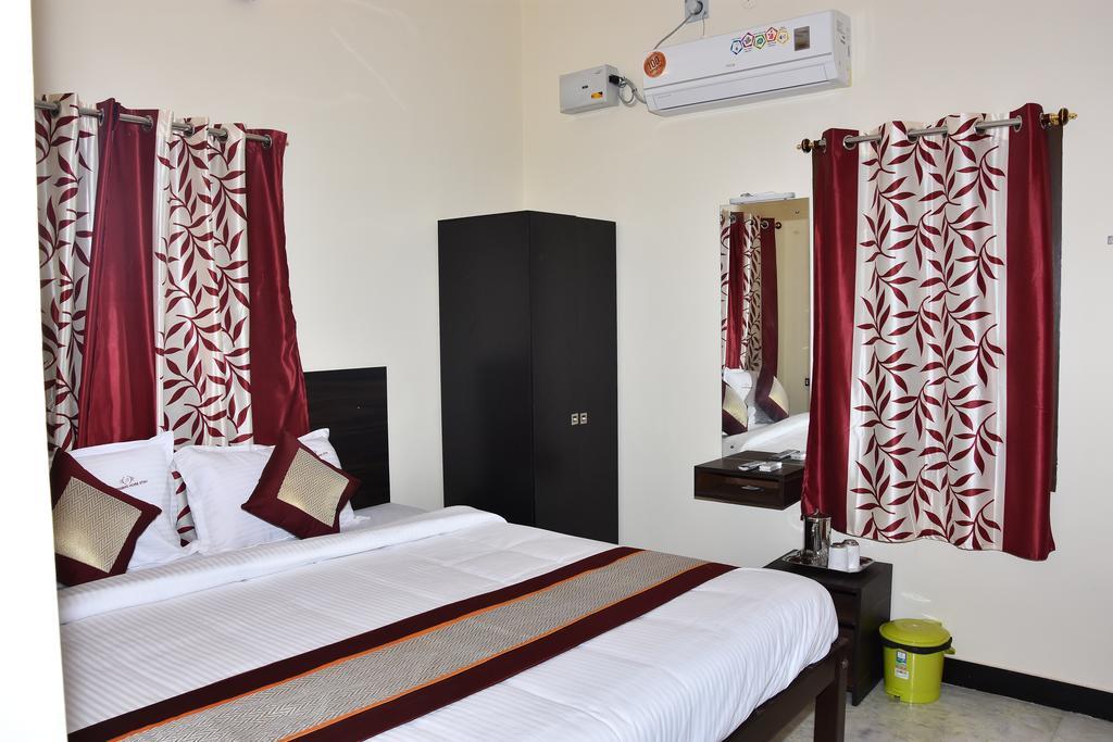 Barnabas Homestay Танджавур Екстериор снимка