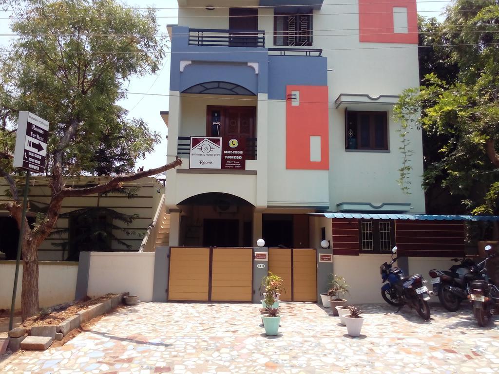 Barnabas Homestay Танджавур Екстериор снимка