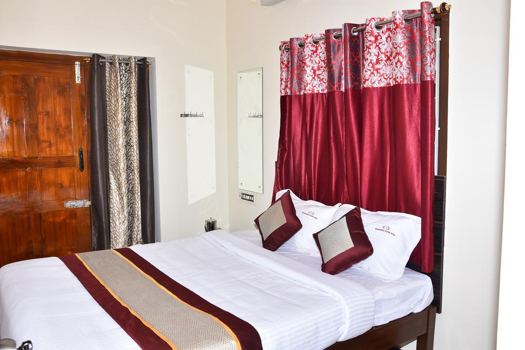 Barnabas Homestay Танджавур Екстериор снимка