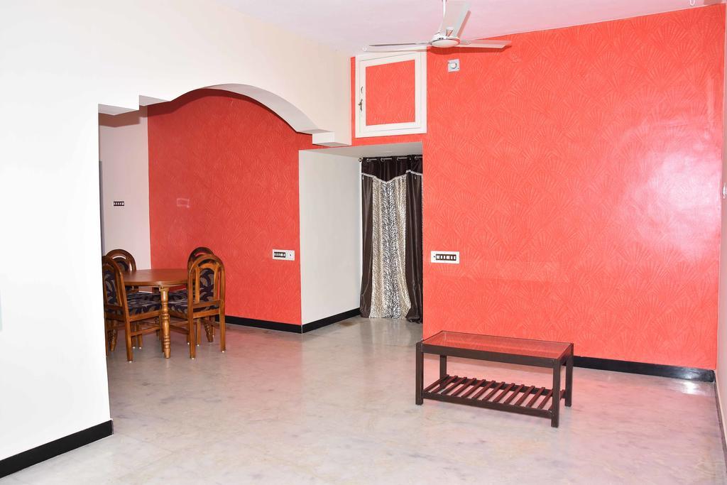 Barnabas Homestay Танджавур Екстериор снимка