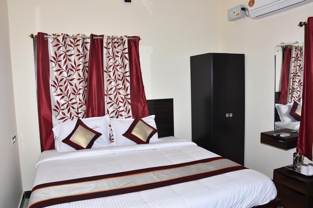 Barnabas Homestay Танджавур Екстериор снимка
