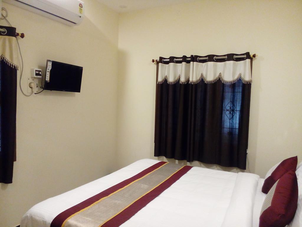 Barnabas Homestay Танджавур Екстериор снимка