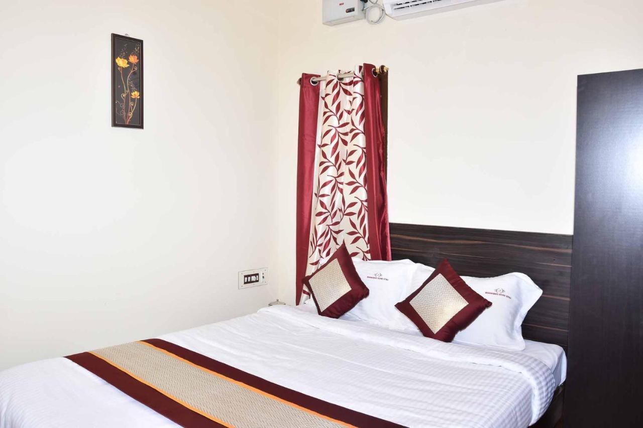Barnabas Homestay Танджавур Екстериор снимка